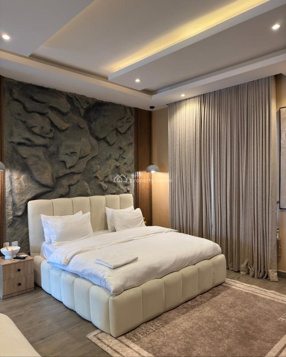 Luxurious 1 Bedroom Duplex Loft, in a Secure Estate with Pool, Lekki Phase 1, Lekki, Lagos, Flat / Apartment Short Let