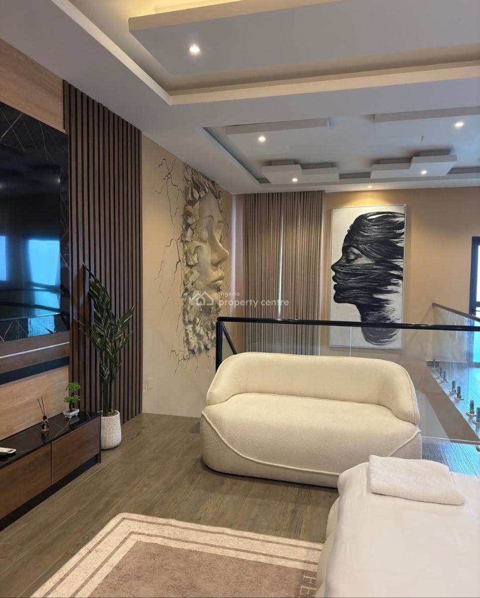 Luxurious 1 Bedroom Duplex Loft, in a Secure Estate with Pool, Lekki Phase 1, Lekki, Lagos, Flat / Apartment Short Let