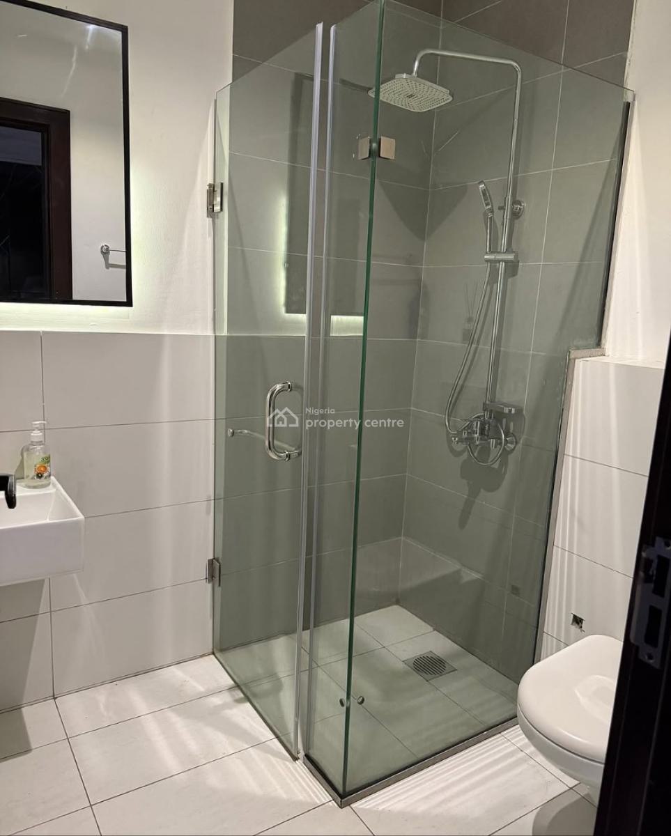 Luxurious 1 Bedroom Duplex Loft, in a Secure Estate with Pool, Lekki Phase 1, Lekki, Lagos, Flat / Apartment Short Let