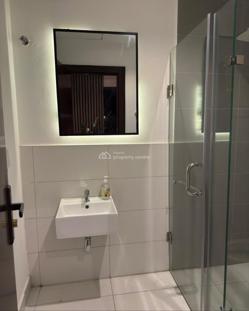 Luxurious 1 Bedroom Duplex Loft, in a Secure Estate with Pool, Lekki Phase 1, Lekki, Lagos, Flat / Apartment Short Let