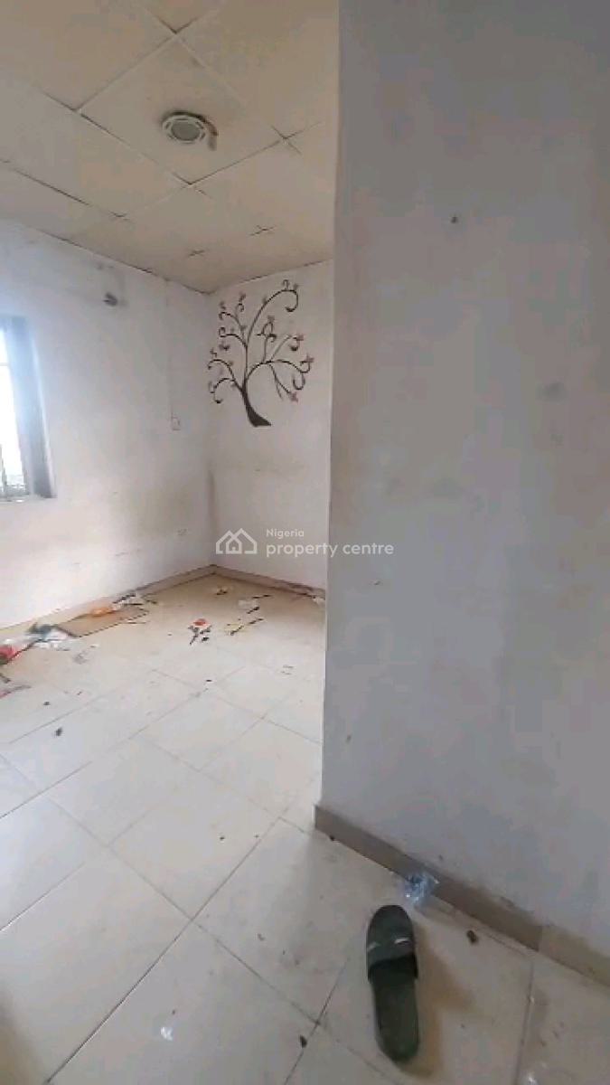 Very Lovely Self Contain, Oshifolarin Street, Akoka, Yaba, Lagos, Self Contain (single Rooms) for Rent