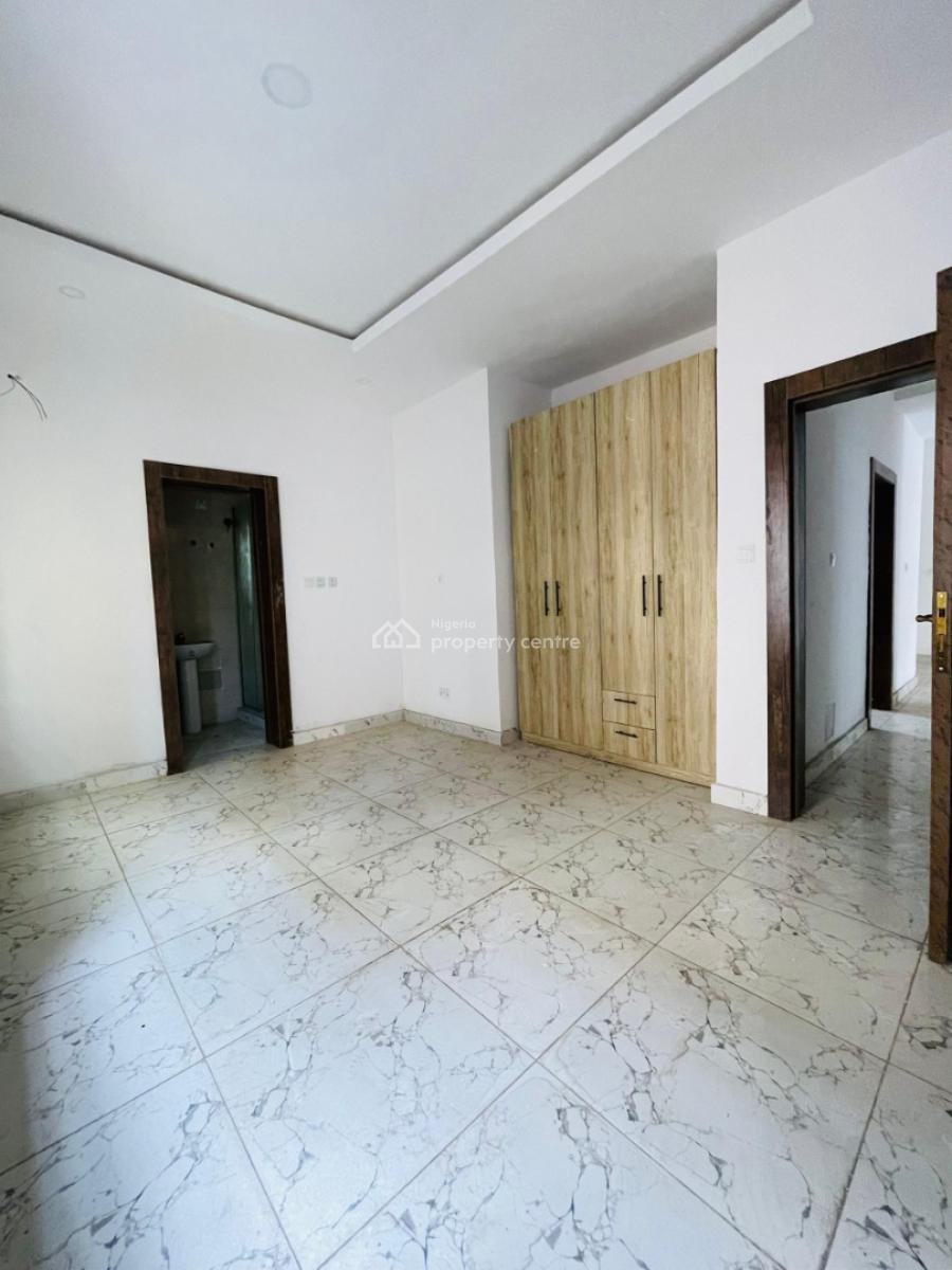 Magnificently Built 3 Bedroom Apartment, Ikeja, Lagos, Block of Flats for Sale