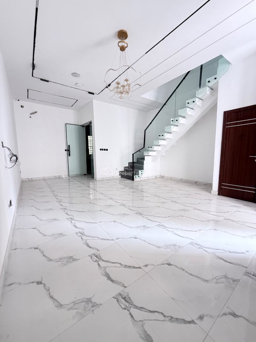 4-bedroom Terrace Duplex, Osapa, Lekki, Lagos, Terraced Duplex for Sale