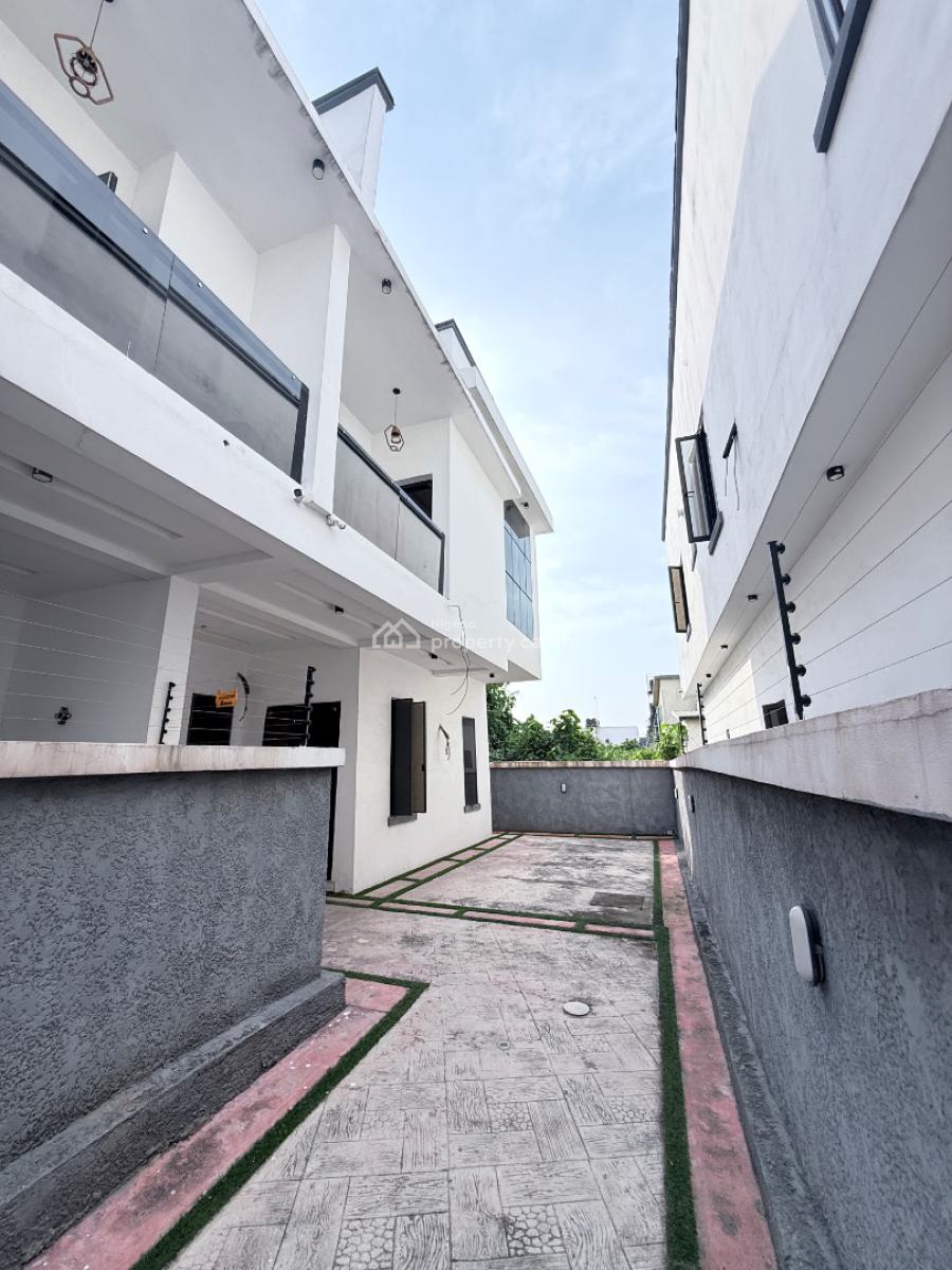 4-bedroom Semi-detached Duplex with Bq, Thomas Estate, Ajah, Lagos, Semi-detached Duplex for Sale