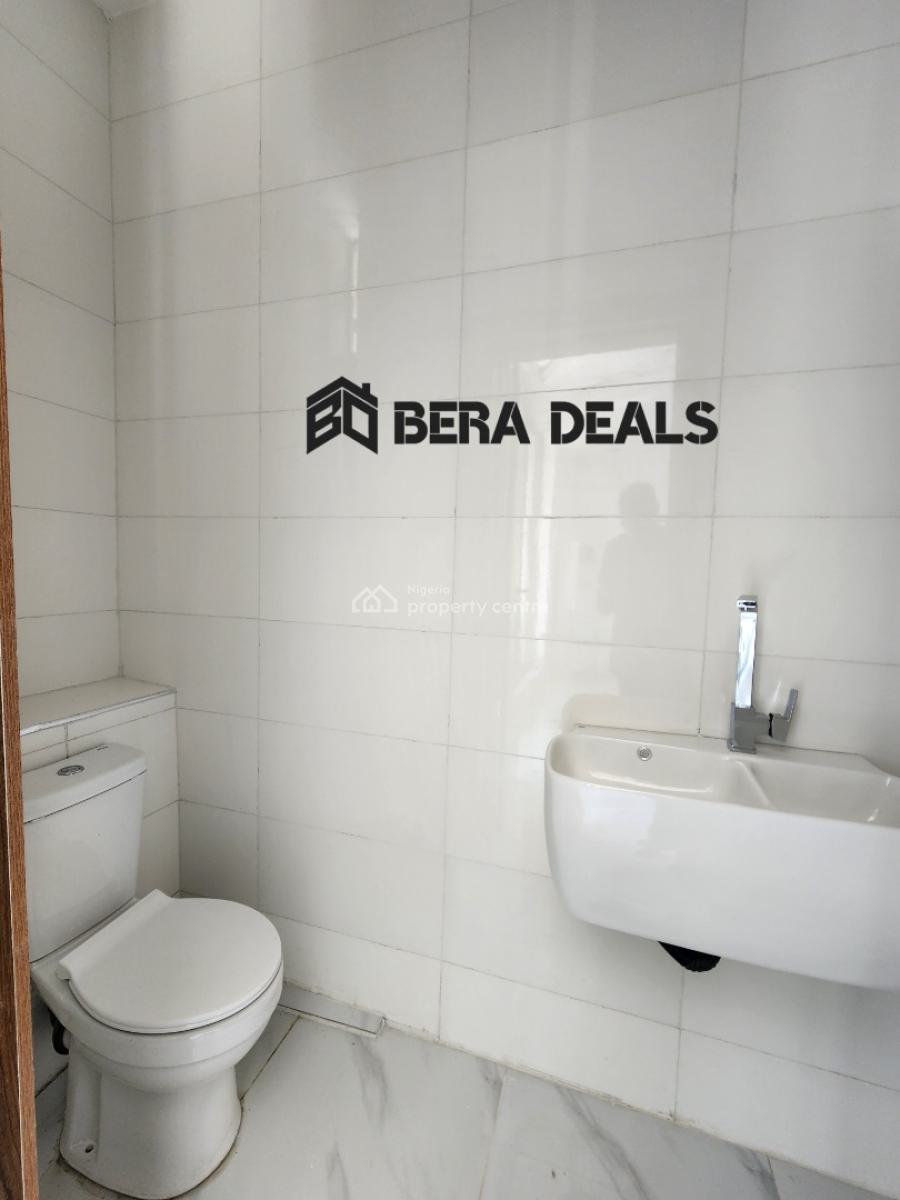 Luxury 2 Bedroom Apartment, Lekki Phase 1, Lekki, Lagos, Block of Flats for Sale