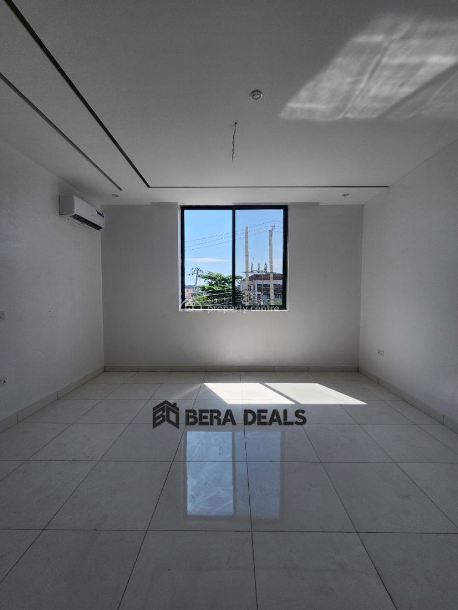 Luxury 2 Bedroom Apartment, Lekki Phase 1, Lekki, Lagos, Block of Flats for Sale