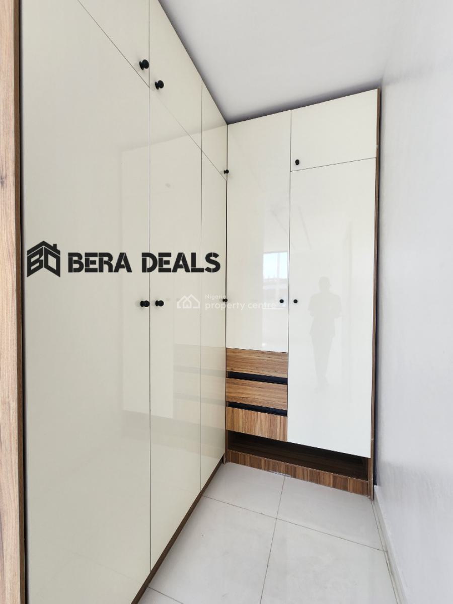 Luxury 2 Bedroom Apartment, Lekki Phase 1, Lekki, Lagos, Block of Flats for Sale