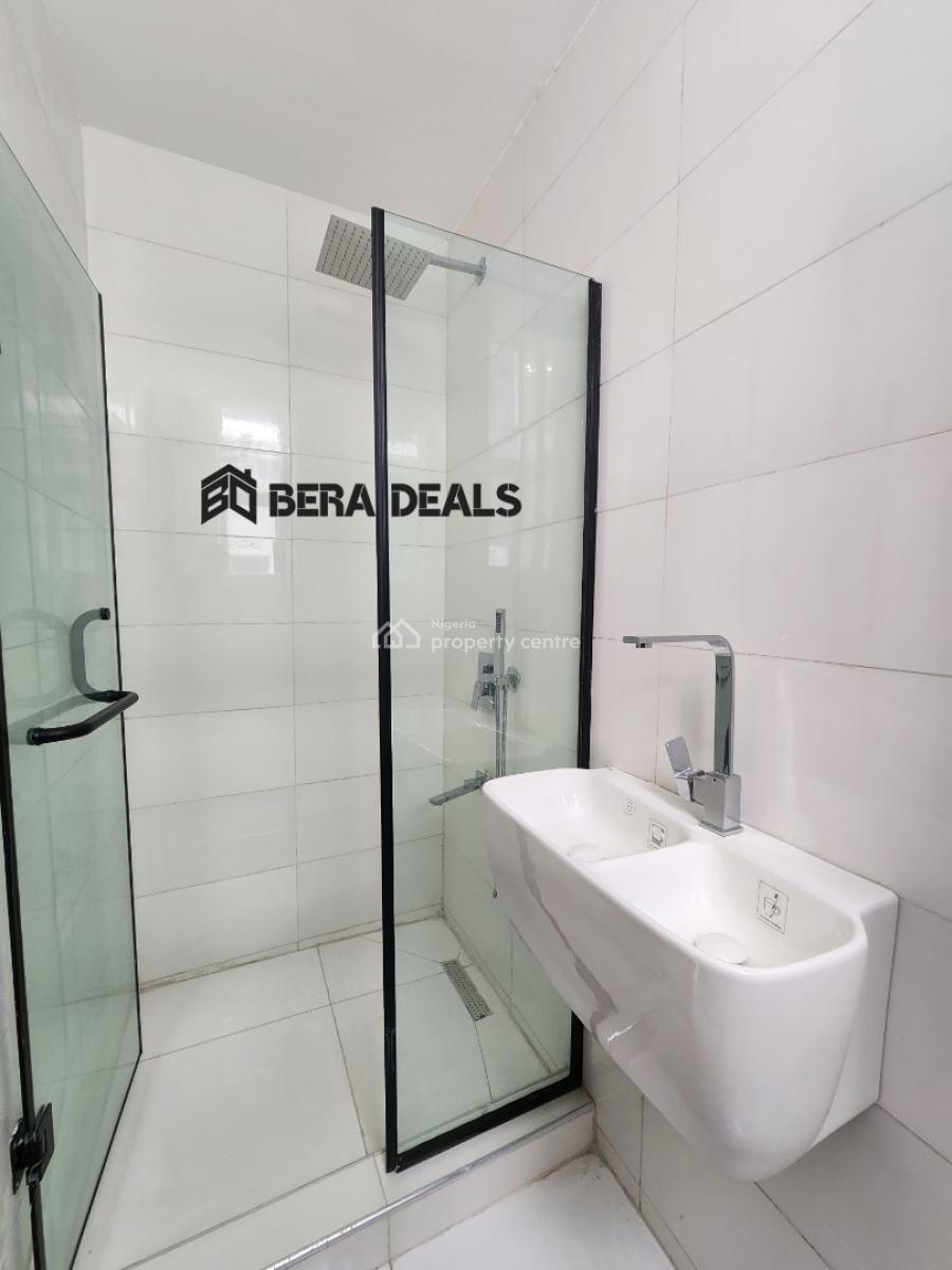 Luxury 2 Bedroom Apartment, Lekki Phase 1, Lekki, Lagos, Block of Flats for Sale