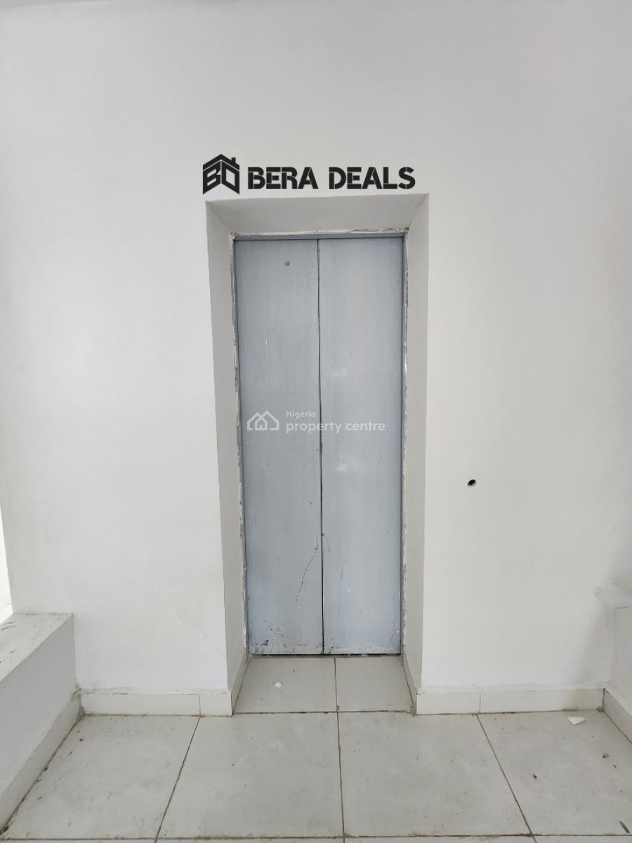 Luxury 2 Bedroom Apartment, Lekki Phase 1, Lekki, Lagos, Block of Flats for Sale