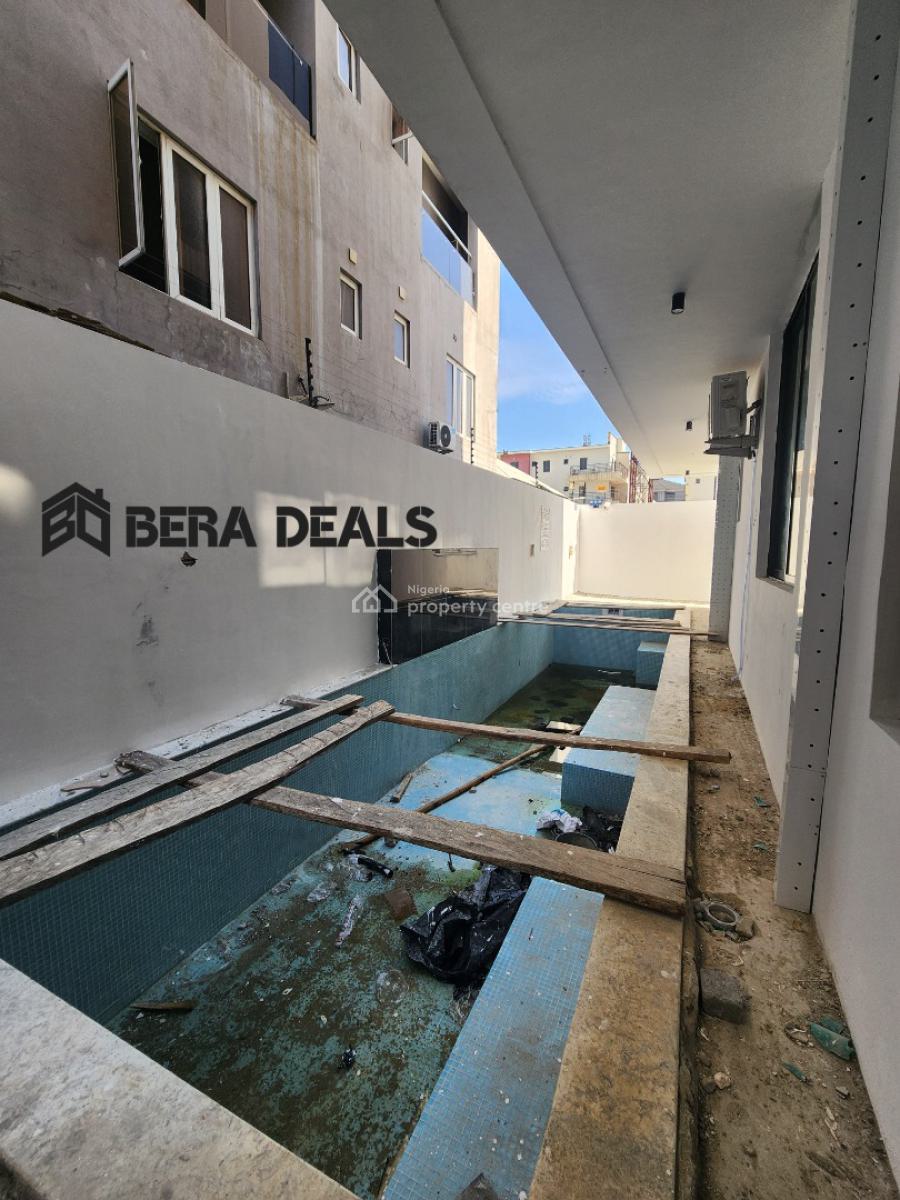 Luxury 2 Bedroom Apartment, Lekki Phase 1, Lekki, Lagos, Block of Flats for Sale