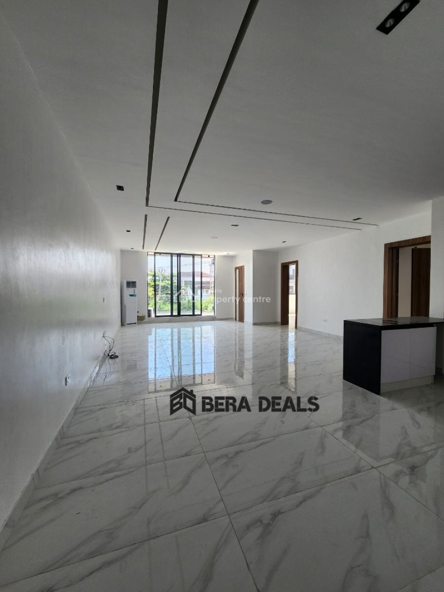 Luxury 2 Bedroom Apartment, Lekki Phase 1, Lekki, Lagos, Block of Flats for Sale