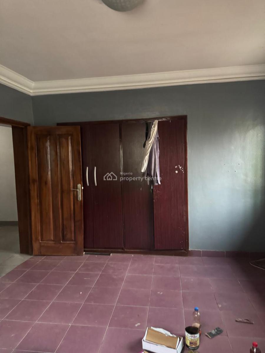 Spacious 3 Bedroom Flat, Gra Phase 1, Magodo, Lagos, Flat / Apartment for Rent