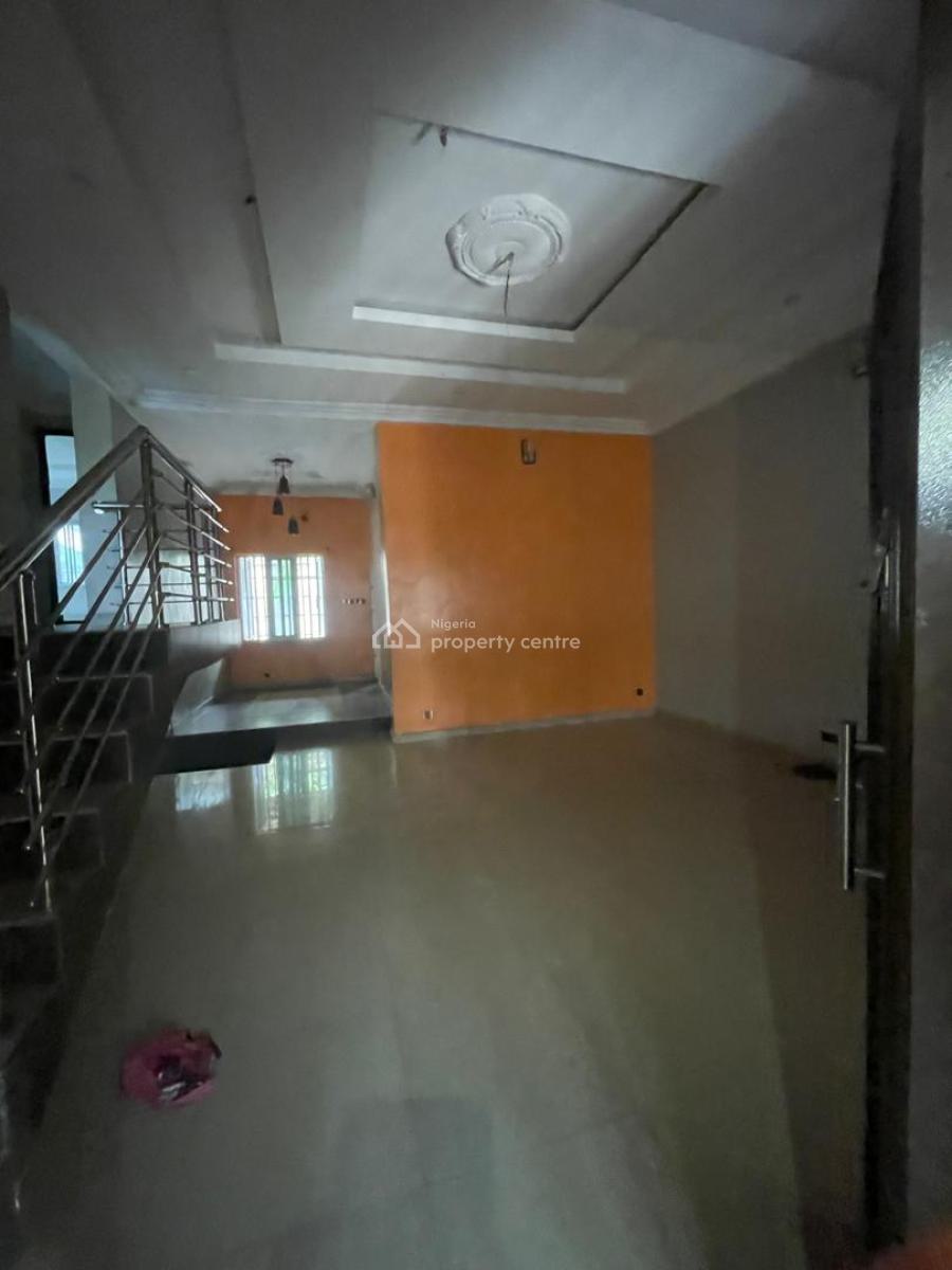 4 Bedrooms Flat with Pop, Each Room with Toilet, Olowora, Magodo, Lagos, Flat / Apartment for Rent