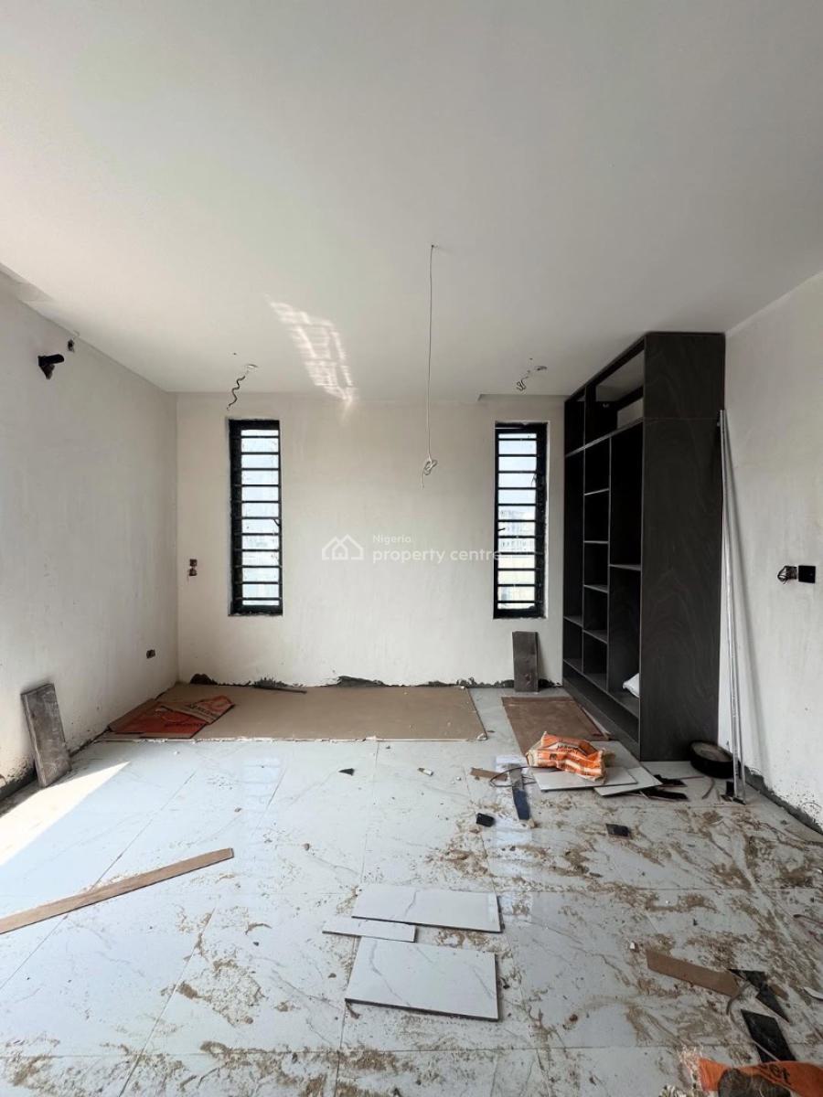 Stunning 2 Bedroom Apartment with Bq, Lekki, Lagos, Block of Flats for Sale