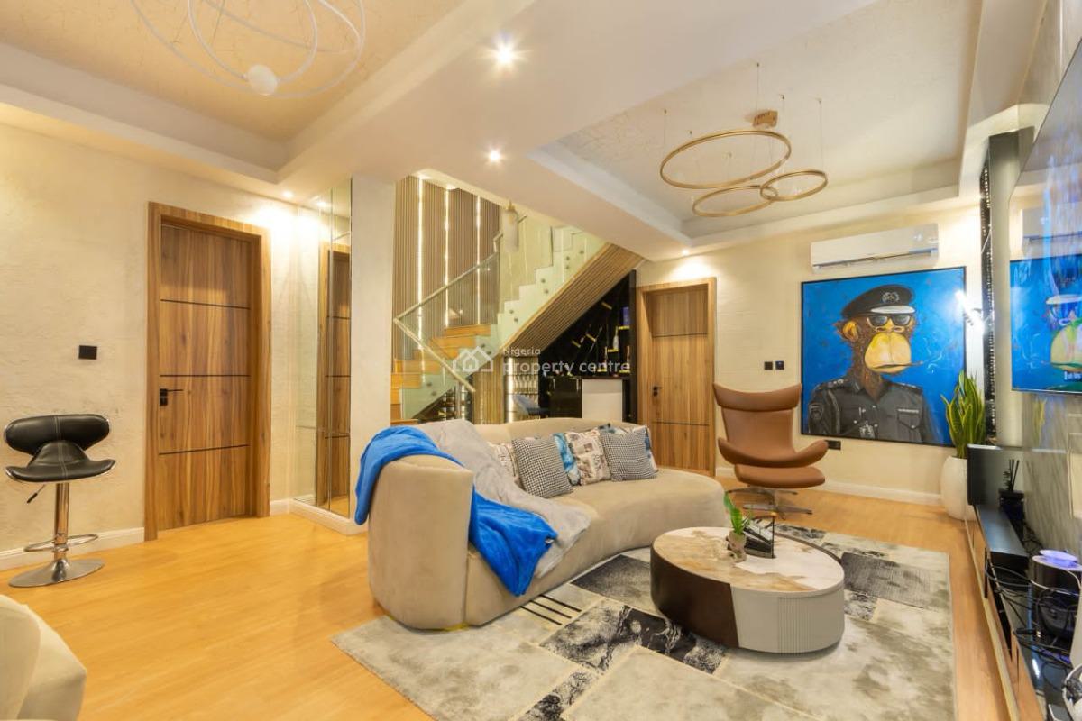 3 Bedroom Penthouse, Off Admiralty Way, Lekki Phase 1, Lekki, Lagos, Flat / Apartment Short Let