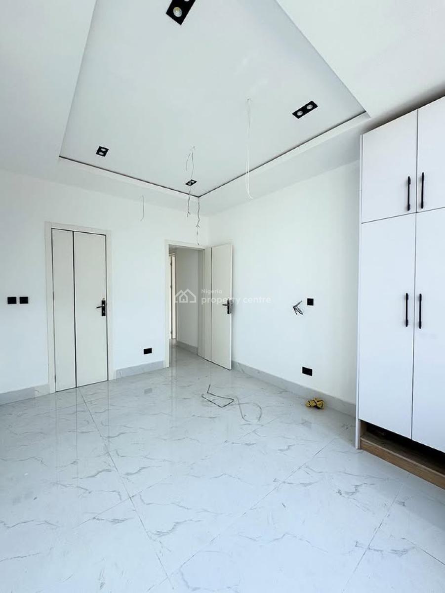 Newly Built 2 Bedroom Apartment, Ikate, Lekki, Lagos, Block of Flats for Sale