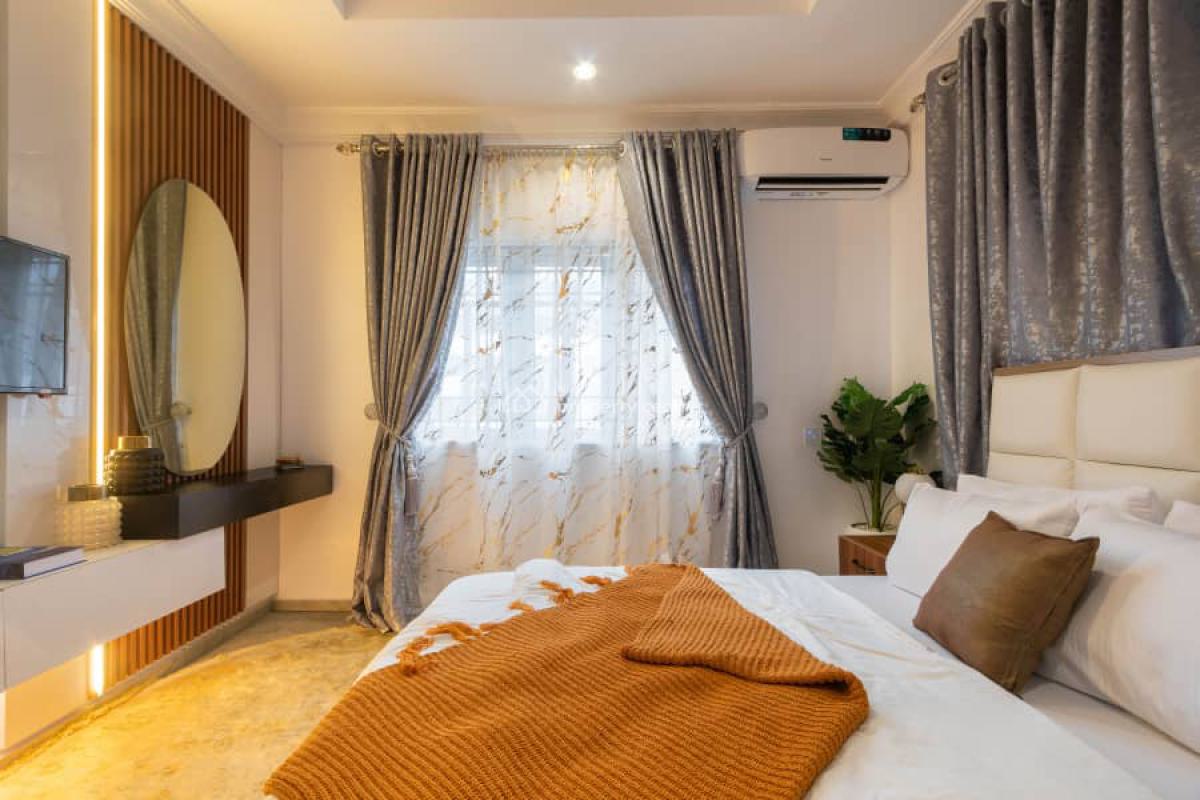 Luxuriosly Furnished 3bedroom with Pool Gym 24hours Light, Heart of Lekki, Lekki Phase 1, Lekki, Lagos, Flat / Apartment for Rent