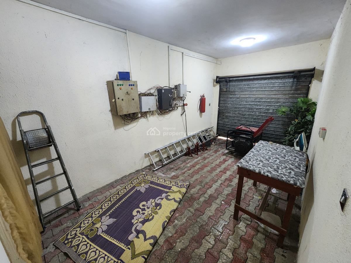 5 Bedrooms Semi Detached Duplex with a Bq, Egbeda, Alimosho, Lagos, Semi-detached Duplex for Sale