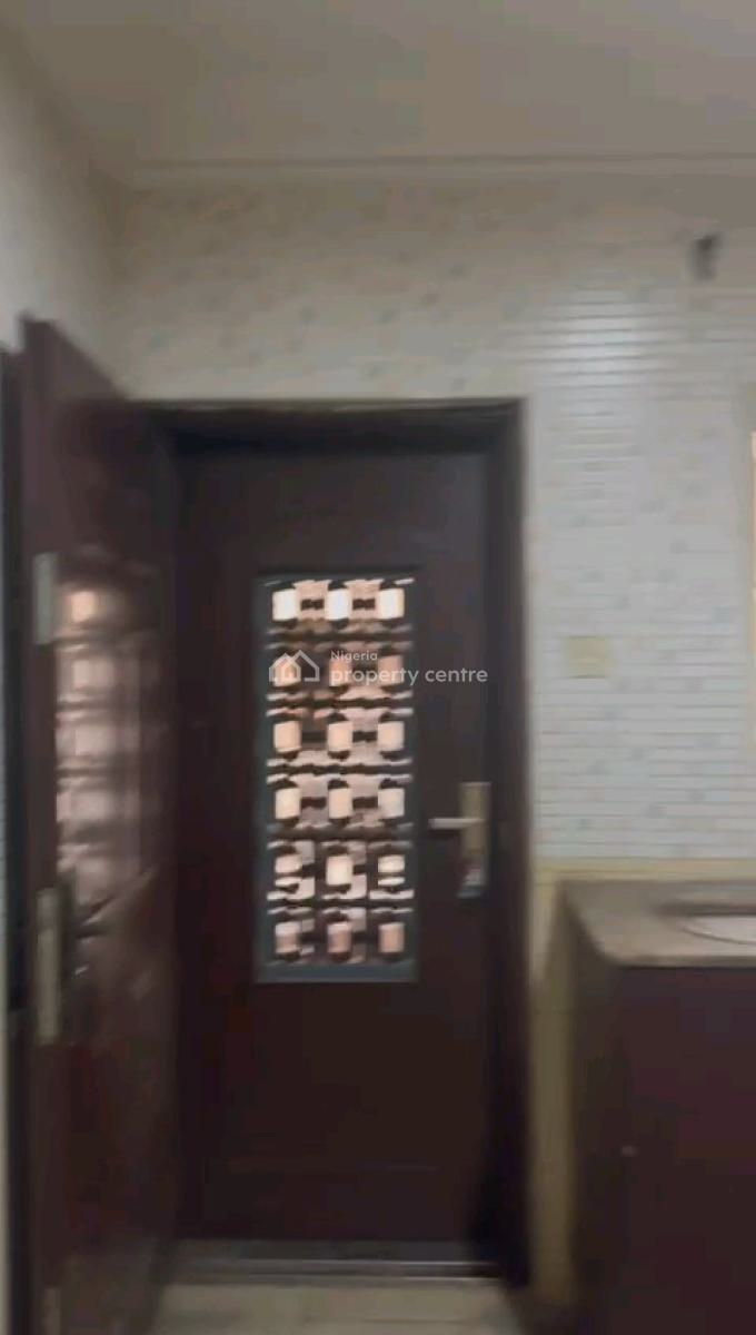 Standard 3 Bedroom Flat (upstairs)in a Serene Location, Gra Phase 1, Magodo, Lagos, Flat / Apartment for Rent