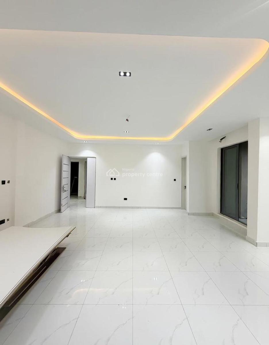 Luxurious 2 Bedrooms Apartment, Ikate, Lekki Phase 1, Lekki, Lagos, Flat / Apartment for Sale