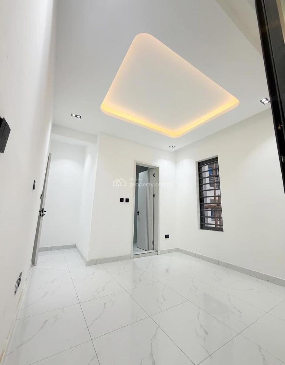 Luxurious 2 Bedrooms Apartment, Ikate, Lekki Phase 1, Lekki, Lagos, Flat / Apartment for Sale