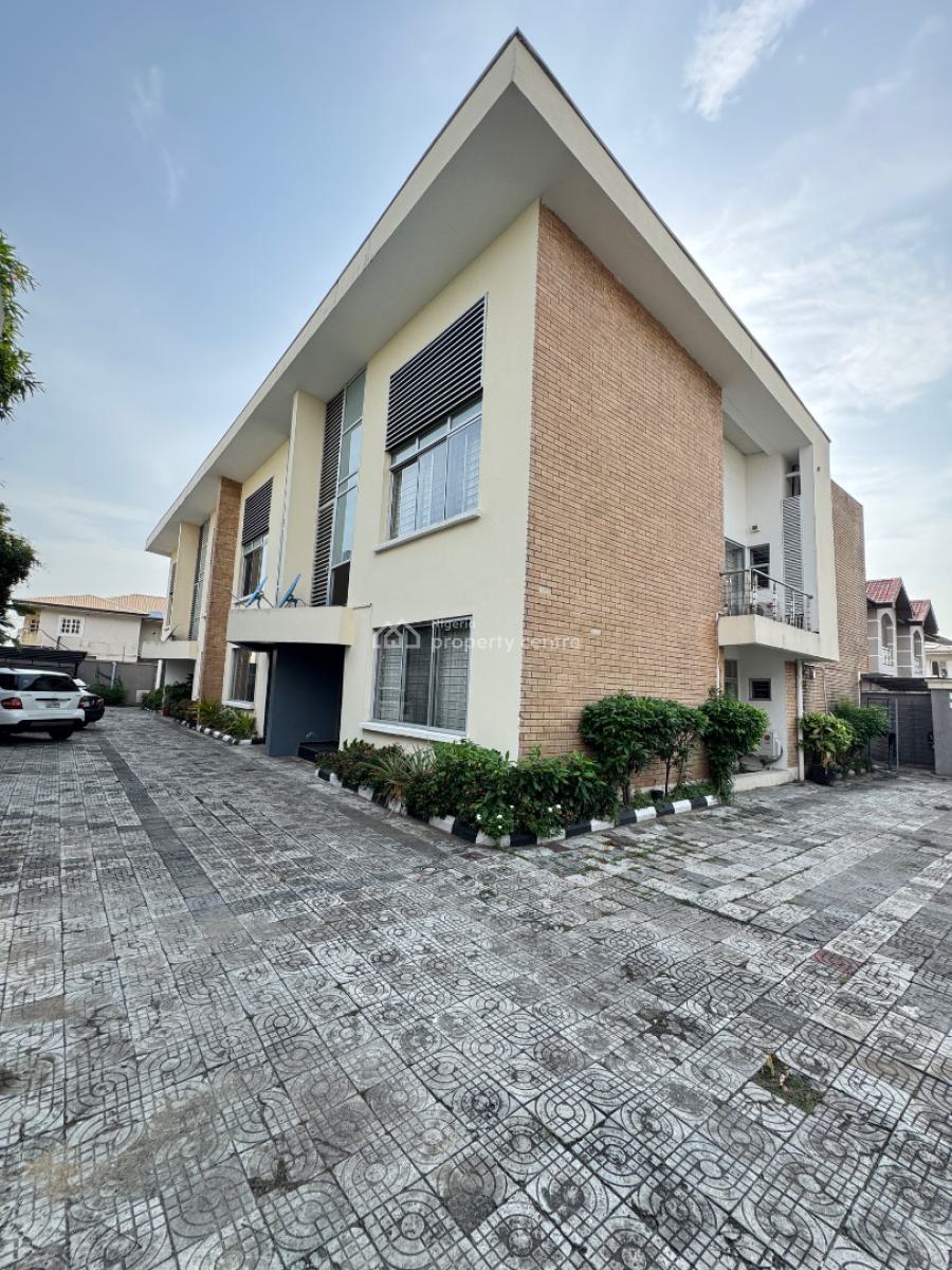 Well Maintained 4 Bedrooms Terraced Duplex, Lekki Phase 1, Lekki, Lagos, Terraced Duplex for Rent