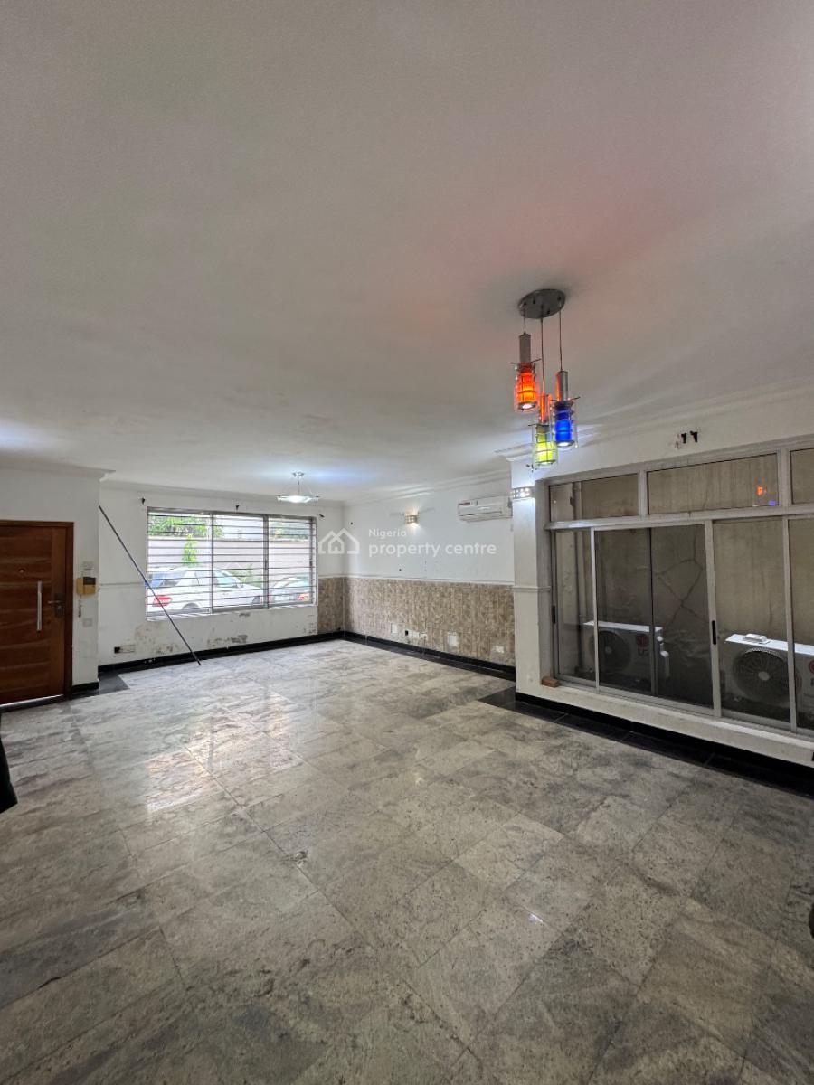 Well Maintained 4 Bedrooms Terraced Duplex, Lekki Phase 1, Lekki, Lagos, Terraced Duplex for Rent