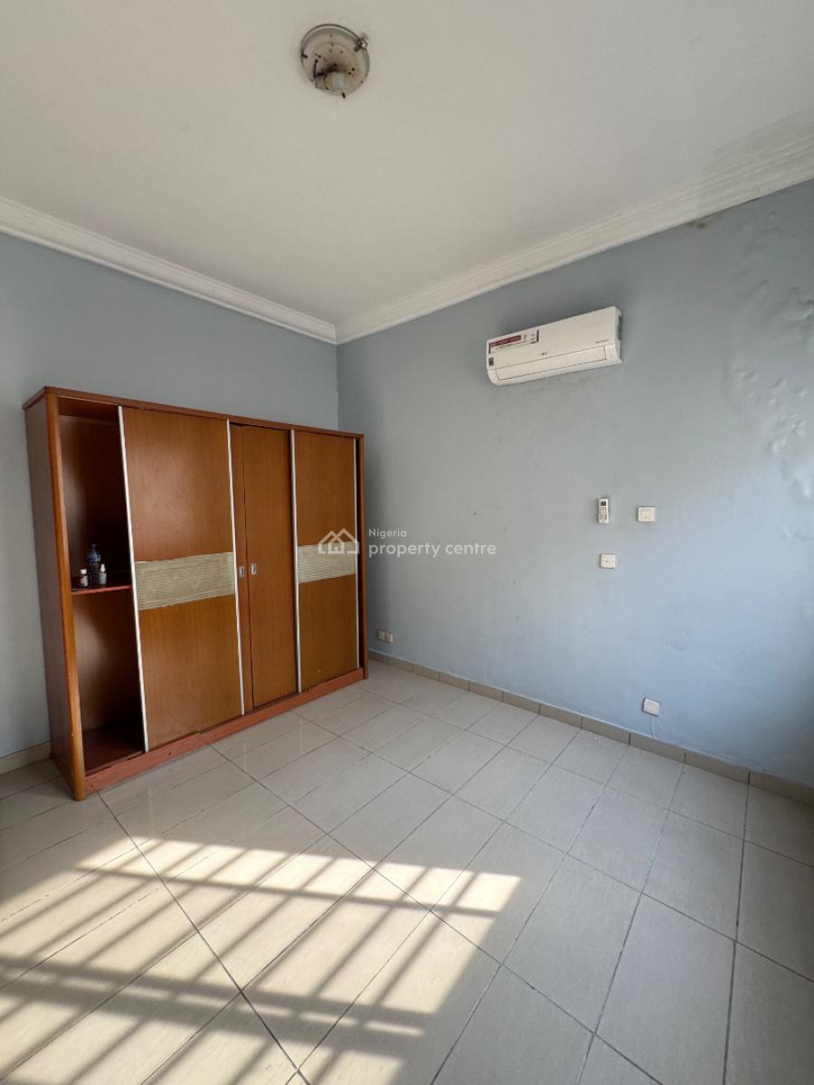 Well Maintained 4 Bedrooms Terraced Duplex, Lekki Phase 1, Lekki, Lagos, Terraced Duplex for Rent