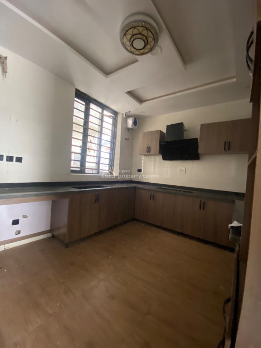 Luxury Newly Built 3bed with Bq , Good Rd , Gud Light, an Estate at Ikota, Lekki, Lagos, Terraced Duplex for Rent