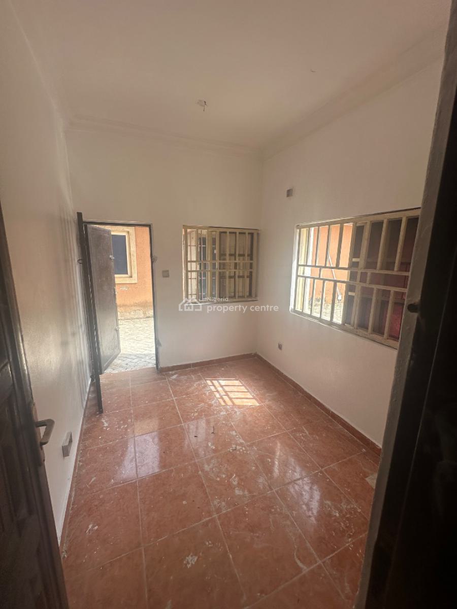Standard One Bedroom Apartment in a Decent Location, 3rd Avenue, Gwarinpa, Abuja, Mini Flat (room and Parlour) for Rent