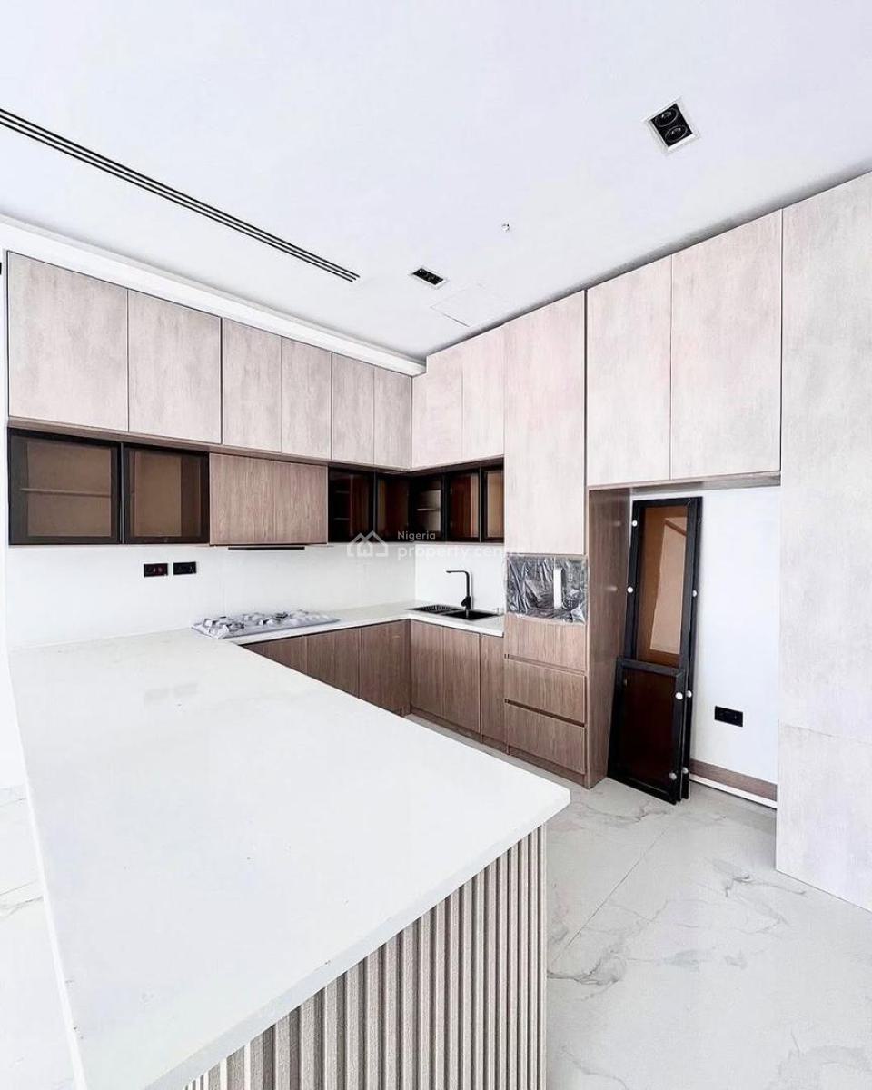 Stunning 2 Bedrooms Apartment, Lekki Phase 1, Lekki, Lagos, Flat / Apartment for Sale