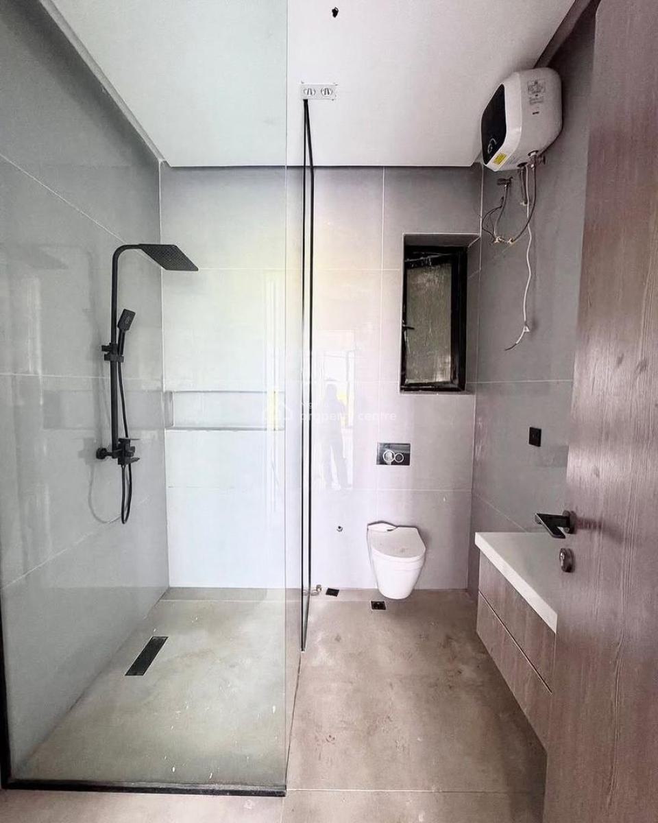 Stunning 2 Bedrooms Apartment, Lekki Phase 1, Lekki, Lagos, Flat / Apartment for Sale