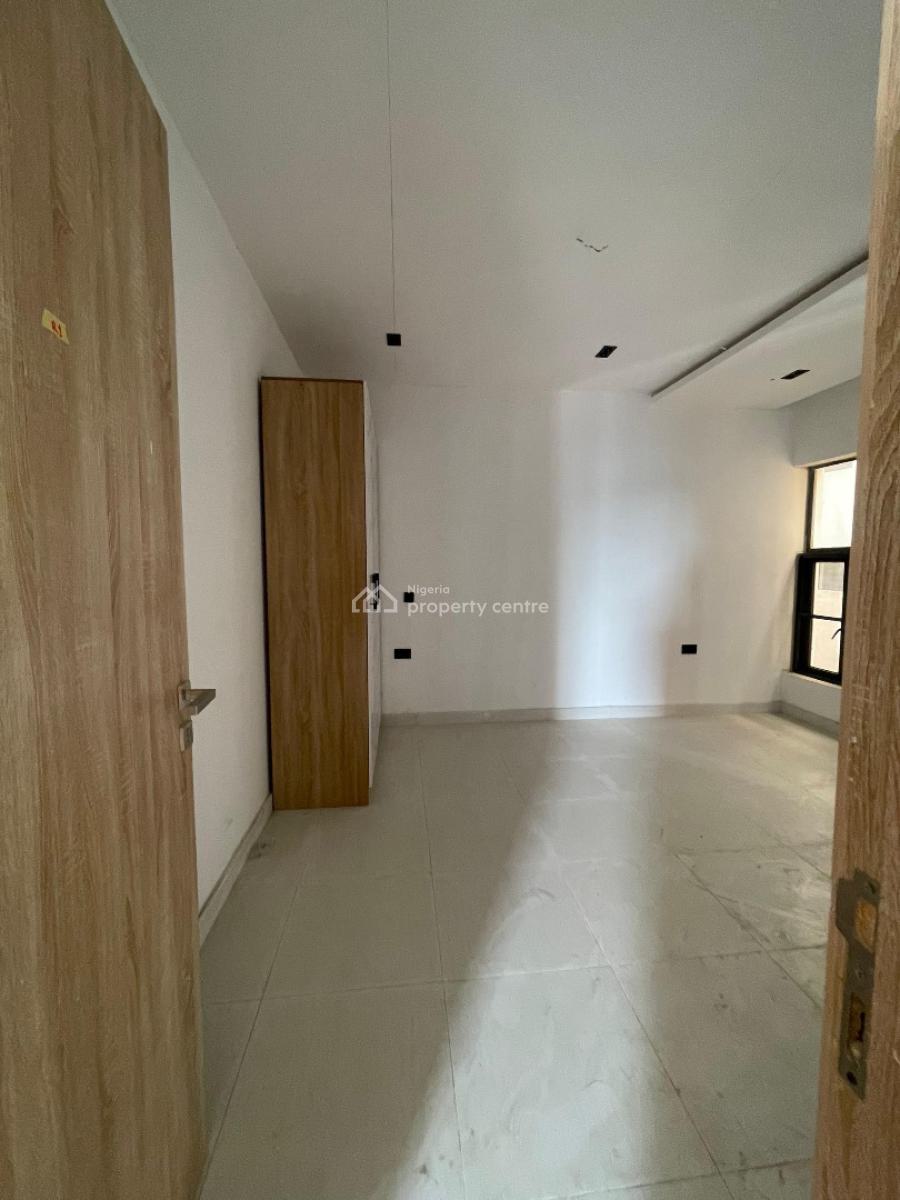 Beautiful 2 Bedrooms Apartment with in a Serene and Secured Estate, Lekki Phase 1, Lekki, Lagos, Flat / Apartment for Sale
