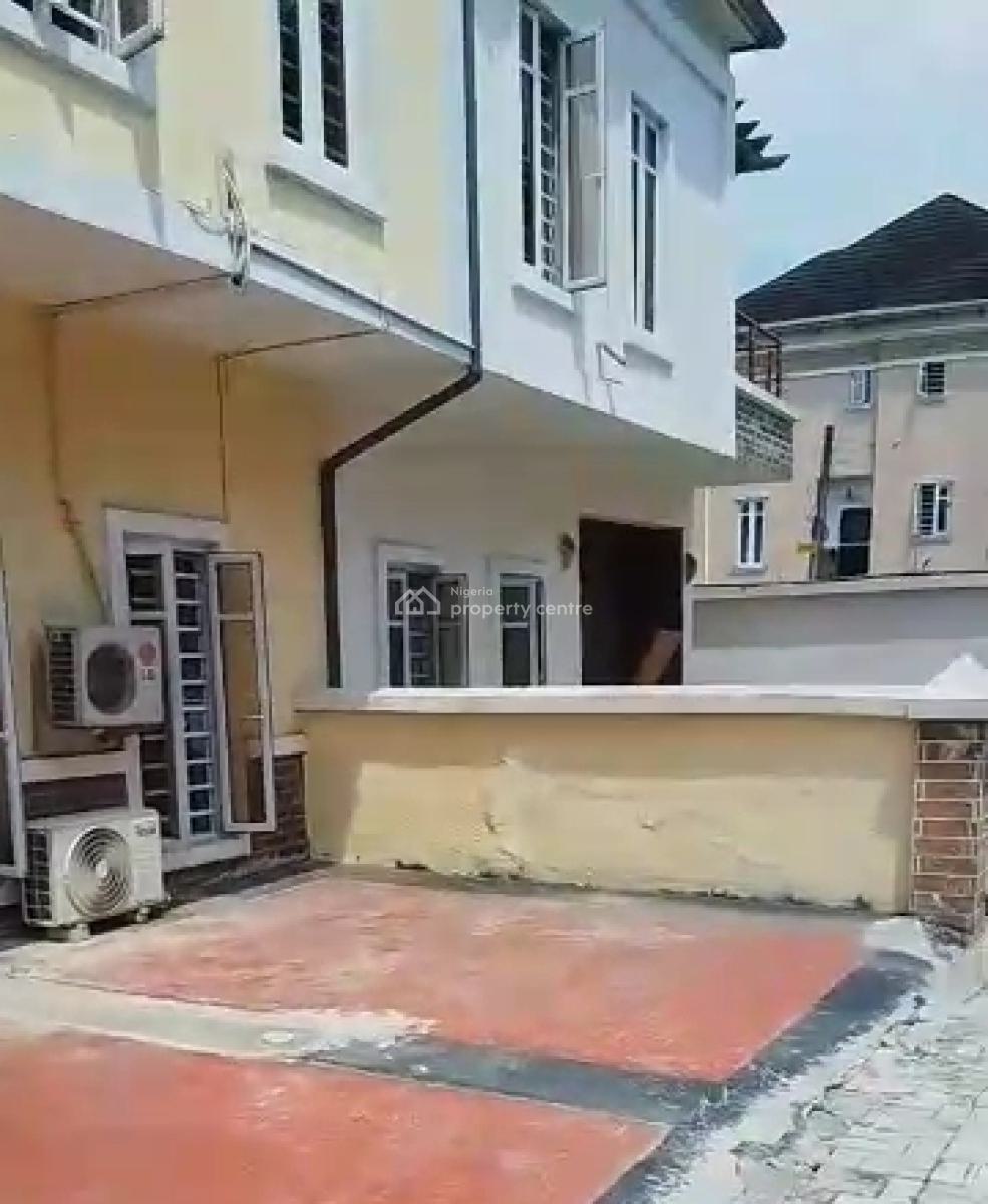 4 Bedrooms Semi Detached Duplex, Creek Avenue Court, By Ikota Primary School, Ikota, Lekki, Lagos, Semi-detached Duplex for Sale