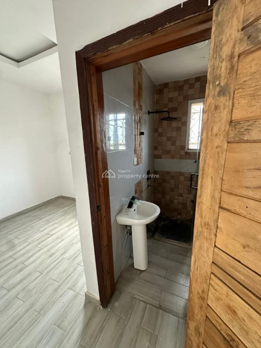 2-bedroom Apartment, Ologolo, Lekki, Lagos, Flat / Apartment for Rent