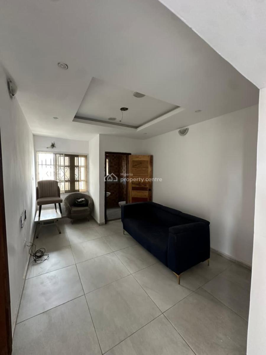 2-bedroom Apartment, Ologolo, Lekki, Lagos, Flat / Apartment for Rent