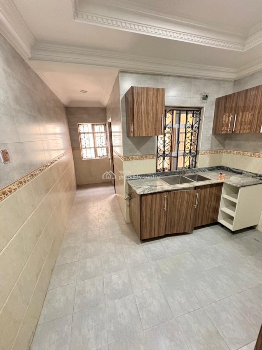 Serviced 3 Bedroom Apartment, Lekki Phase 1, Lekki, Lagos, Flat / Apartment for Rent