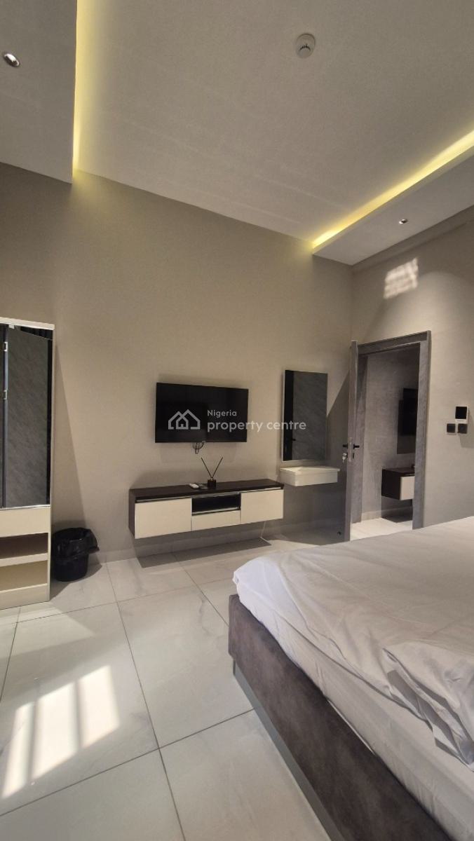 Luxurious 1 Bedroom Apartment with Elevator, for Your Best Experience, Off Issac John Street, Ikeja Gra, Ikeja, Lagos, Mini Flat (room and Parlour) Short Let