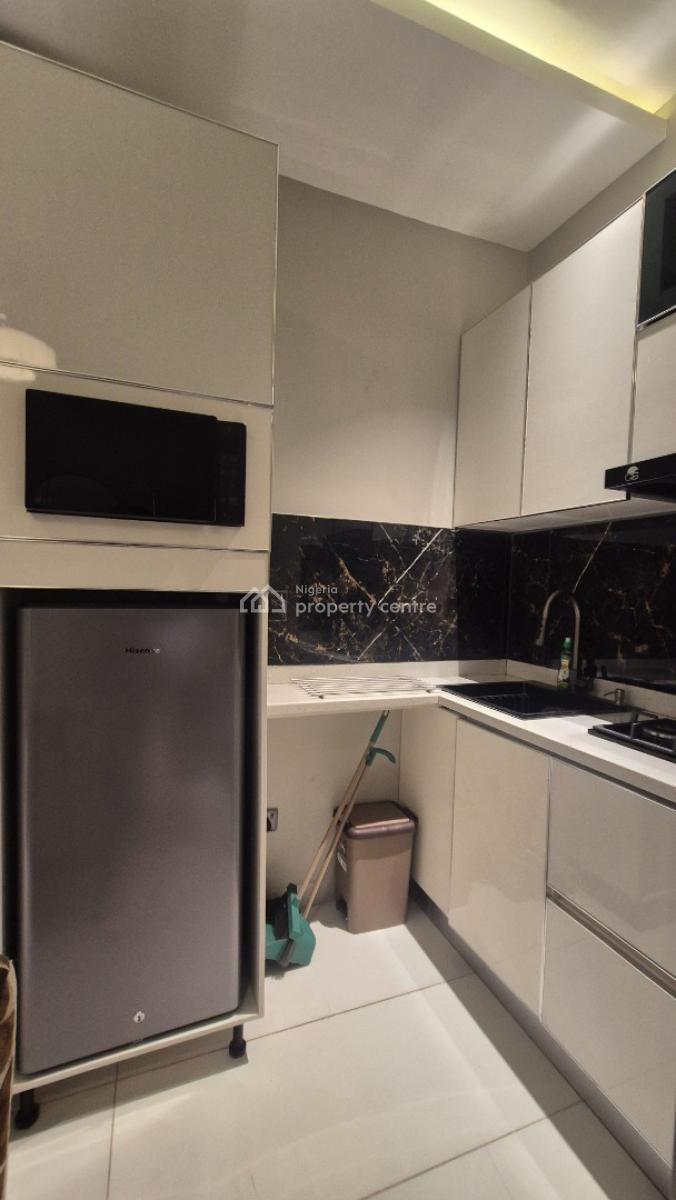 Luxurious 2 Bedroom Apartment with Elevator & Private Balcony, Off Sobo Arobiodun Street, Ikeja Gra, Ikeja, Lagos, Flat / Apartment Short Let