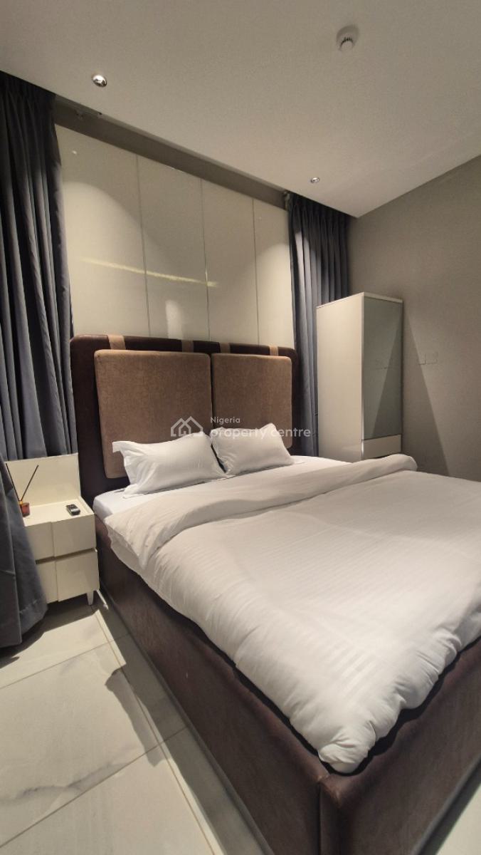 Luxurious 2 Bedroom Apartment with Elevator & Private Balcony, Off Sobo Arobiodun Street, Ikeja Gra, Ikeja, Lagos, Flat / Apartment Short Let