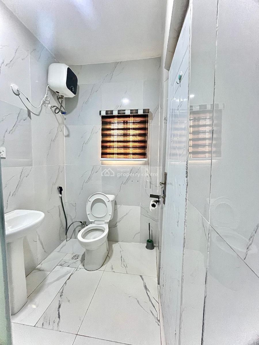 2 Bedroom Service Apartment, New Road Chevron, Lekki, Lagos, Flat / Apartment Short Let