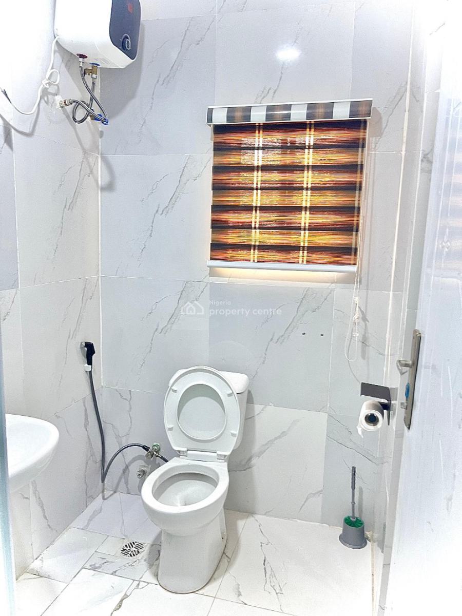 2 Bedroom Service Apartment, New Road Chevron, Lekki, Lagos, Flat / Apartment Short Let