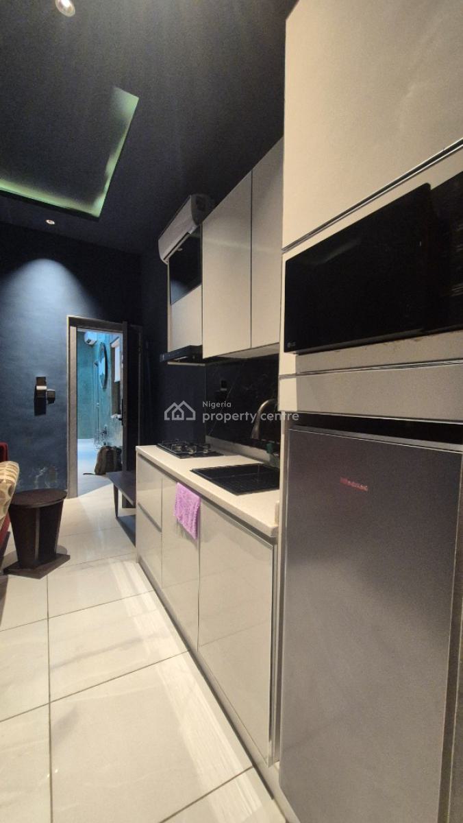 Luxurious 1 Bedroom Ground Floor Apartment for Your Best Experience, Off Issac John Street, Ikeja Gra, Ikeja, Lagos, Flat / Apartment Short Let