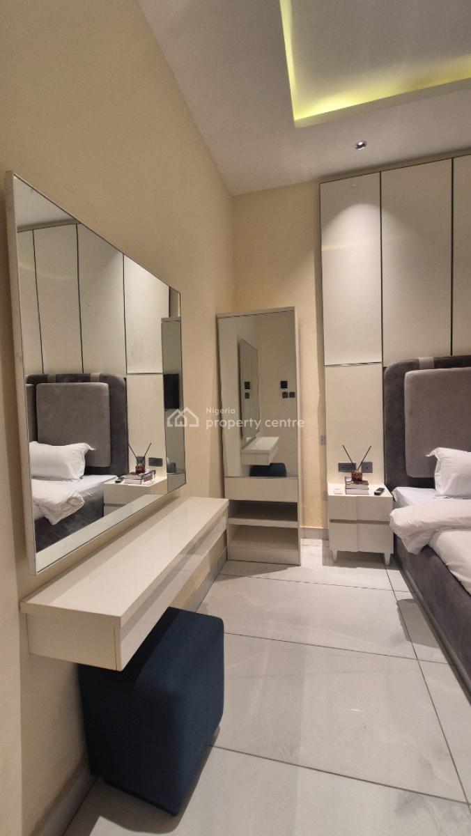 Luxurious 1 Bedroom Ground Floor Apartment for Your Best Experience, Off Issac John Street, Ikeja Gra, Ikeja, Lagos, Flat / Apartment Short Let