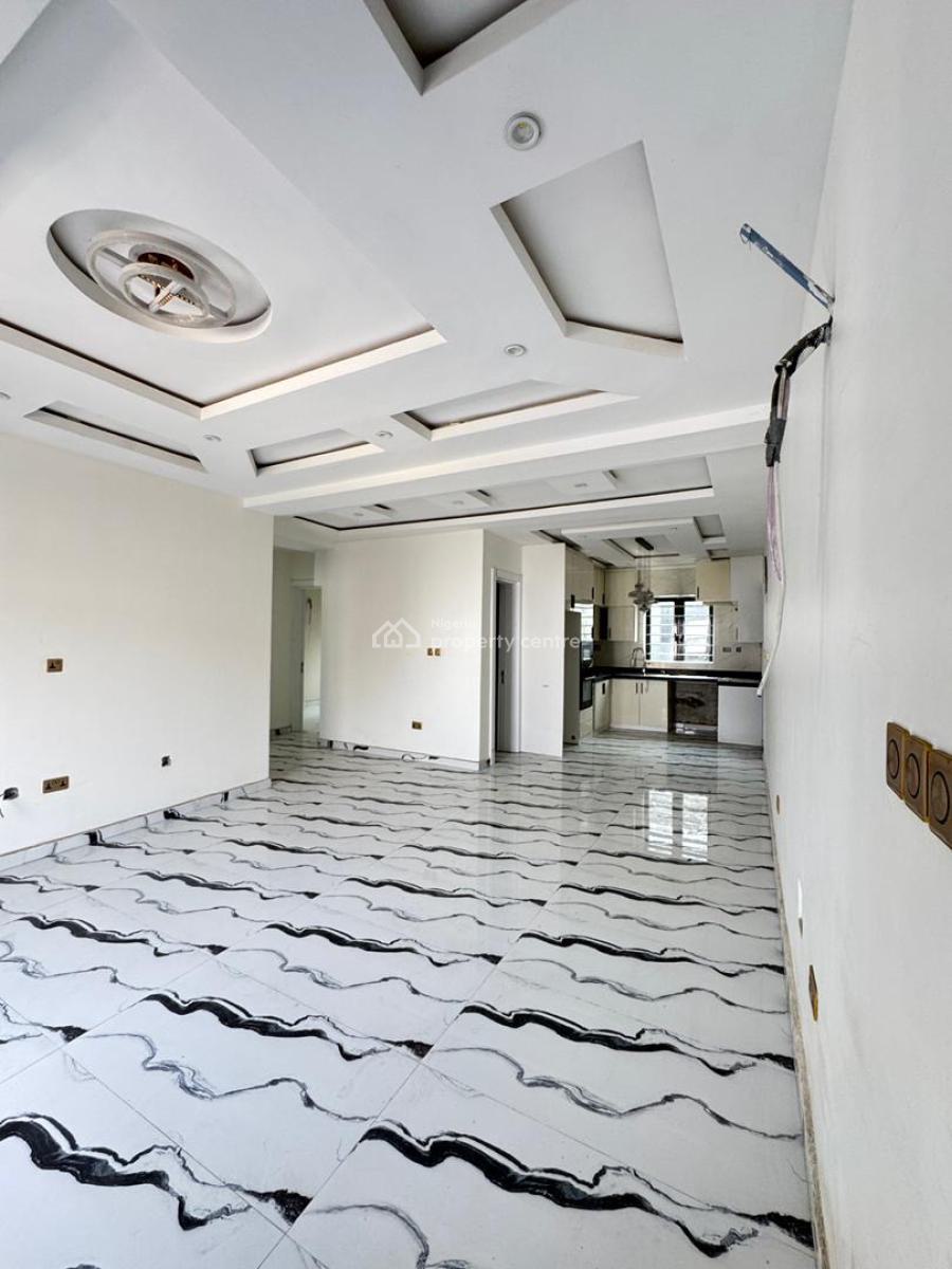 Gorgeous 2 Bedroom Apartment with Bq, Lekki Phase 1, Lekki, Lagos, Flat / Apartment for Sale