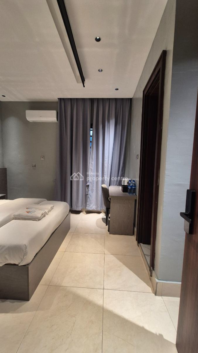 Very Nice 1 Room Selcon Apartment for Your Best Stay, Off Issac John, Ikeja Gra, Ikeja, Lagos, Self Contain (single Rooms) Short Let