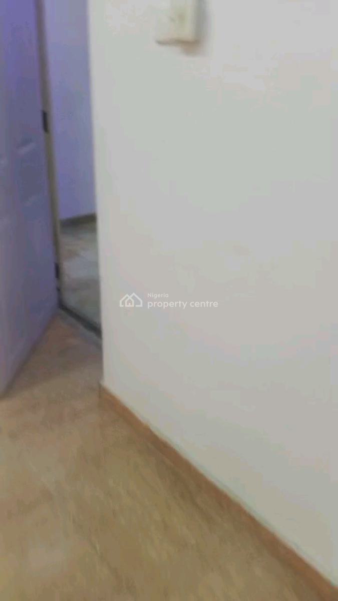 Executive Standard Spacious Relatively New Very Decent Clean 3 Bedroom, Off Finbars Road, Akoka, Yaba, Lagos, Flat / Apartment for Rent