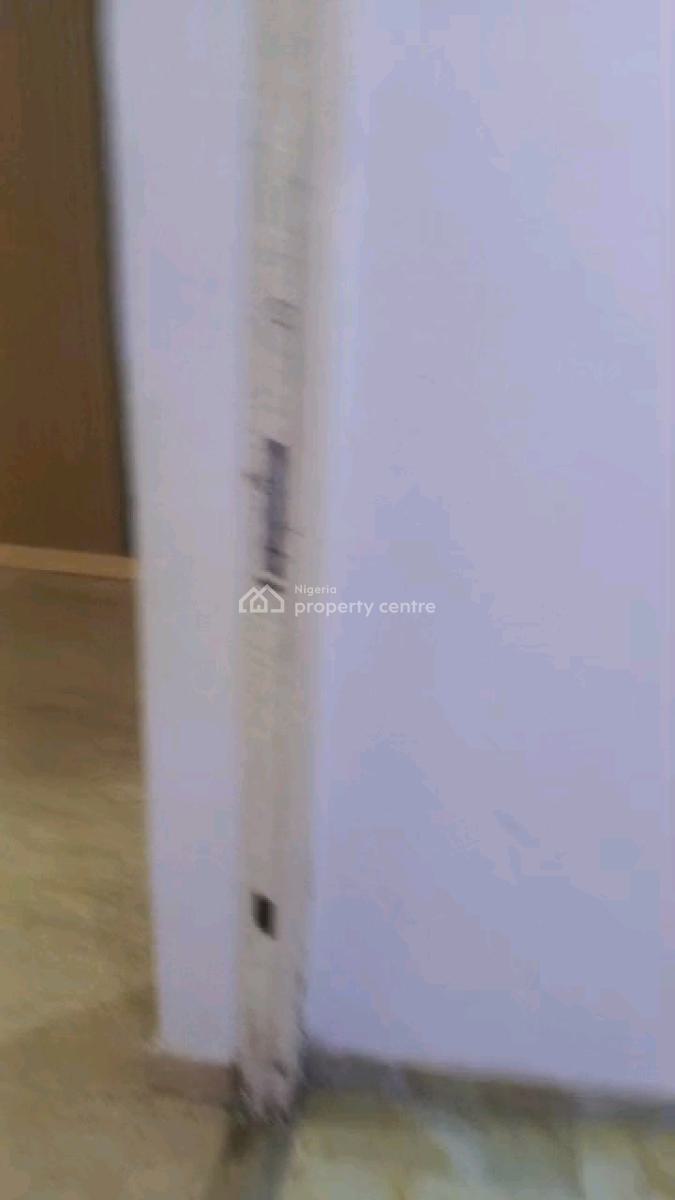 Executive Standard Spacious Relatively New Very Decent Clean 3 Bedroom, Off Finbars Road, Akoka, Yaba, Lagos, Flat / Apartment for Rent