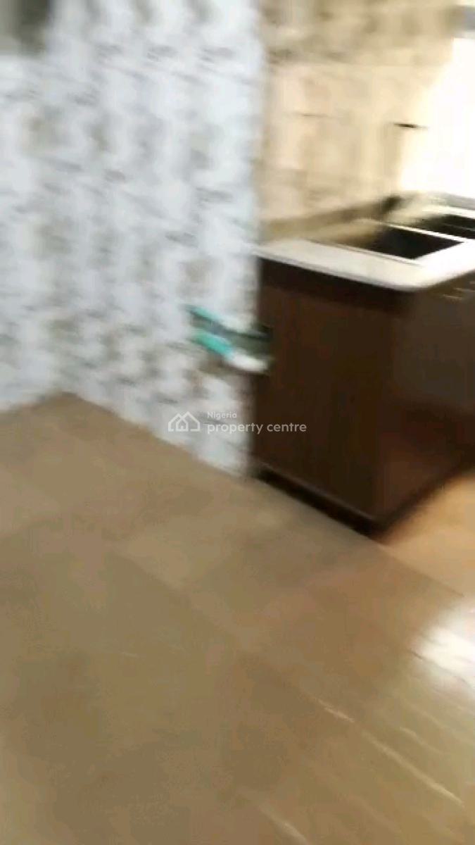 Executive Standard Spacious Relatively New Very Decent Clean 3 Bedroom, Off Finbars Road, Akoka, Yaba, Lagos, Flat / Apartment for Rent