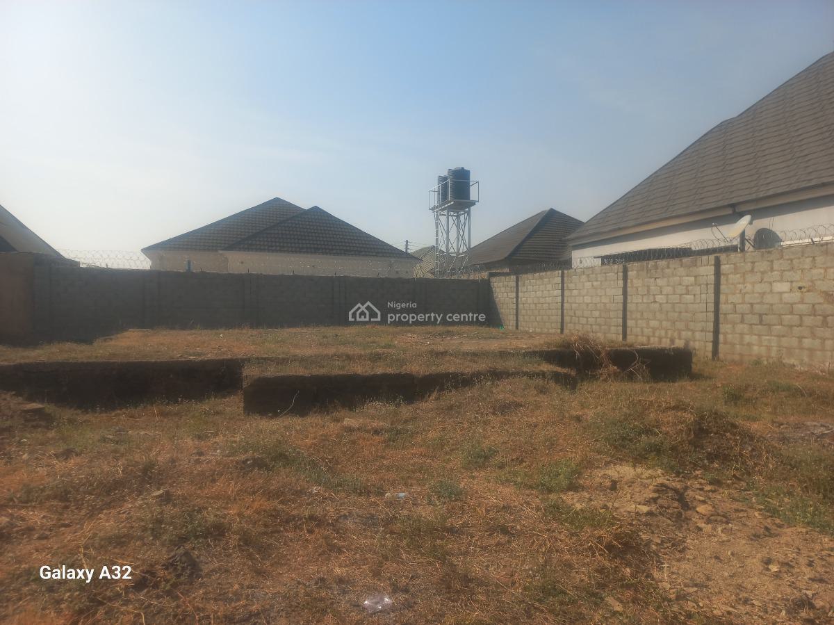 Distress 500sqm  Estate Land with a Dpc for a Fully Detached Bungalow, Sungold Estate, Galadimawa, Abuja, Residential Land for Sale
